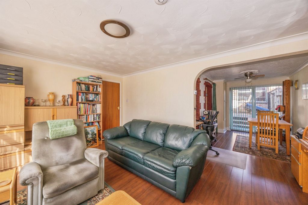 Property photo 3 of 43