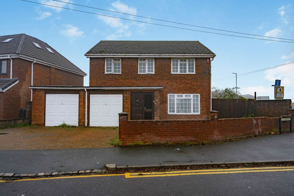 Property photo 1 of 17 Photo