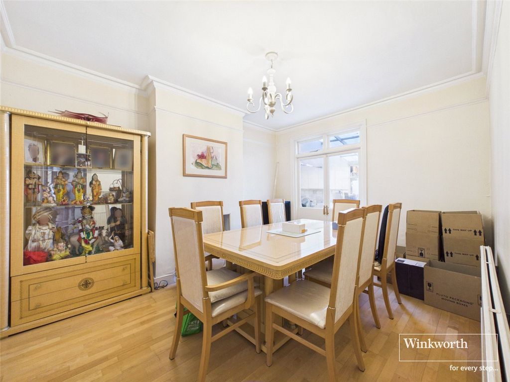Property photo 3 of 17 Picture No. 15