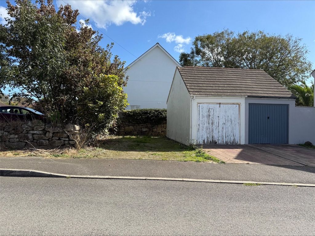 Property photo 1 of 2 Picture No. 01