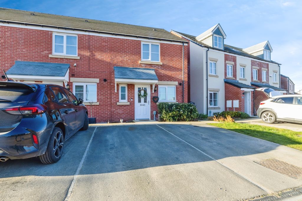 Property photo 2 of 15