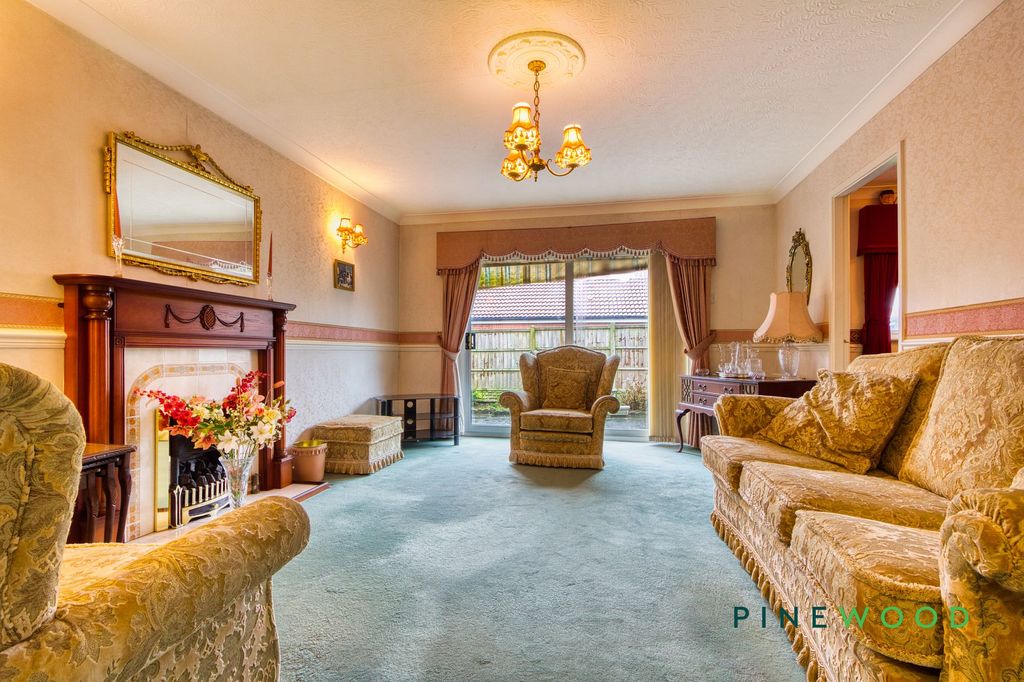 Property photo 2 of 23