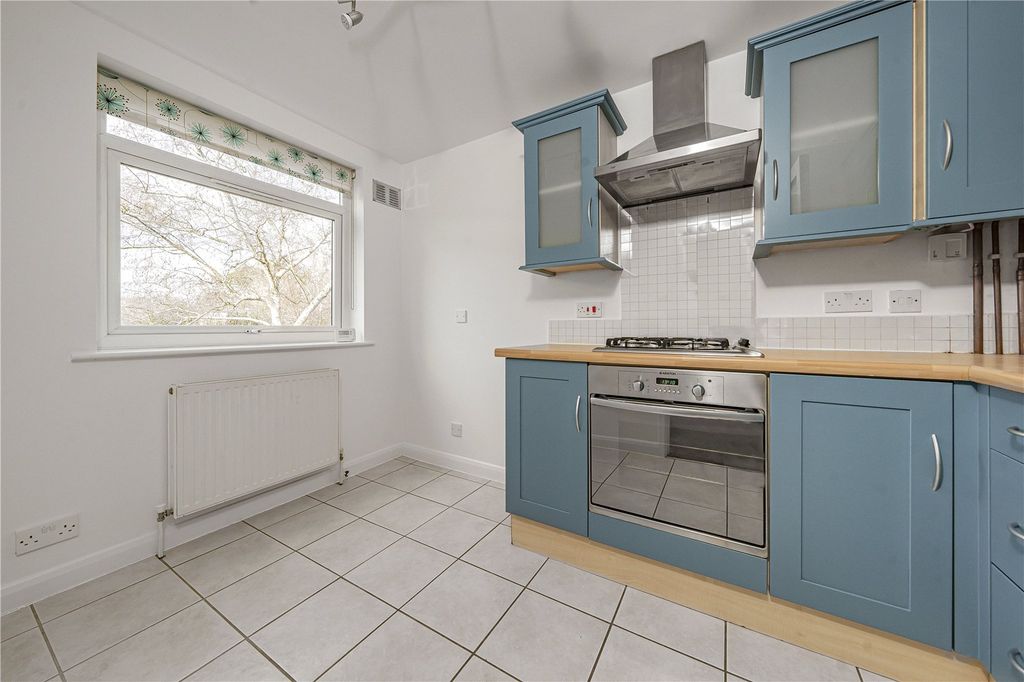 Property photo 2 of 14 Picture No. 04