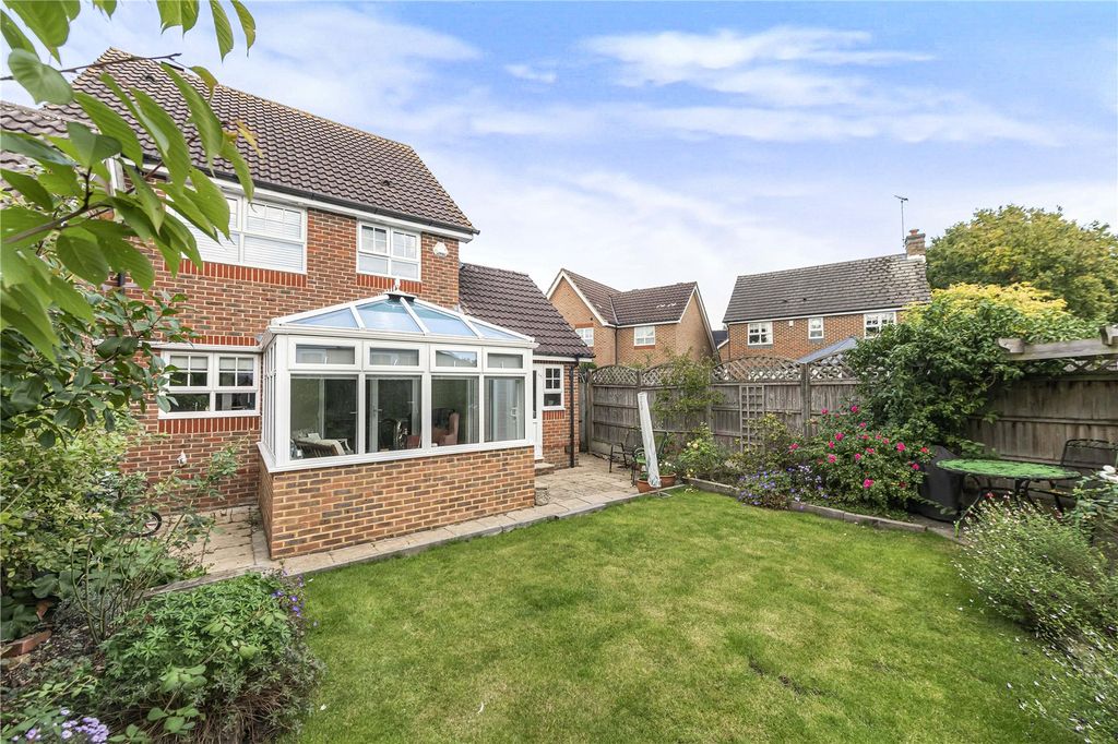 Property photo 2 of 18 Picture No. 23