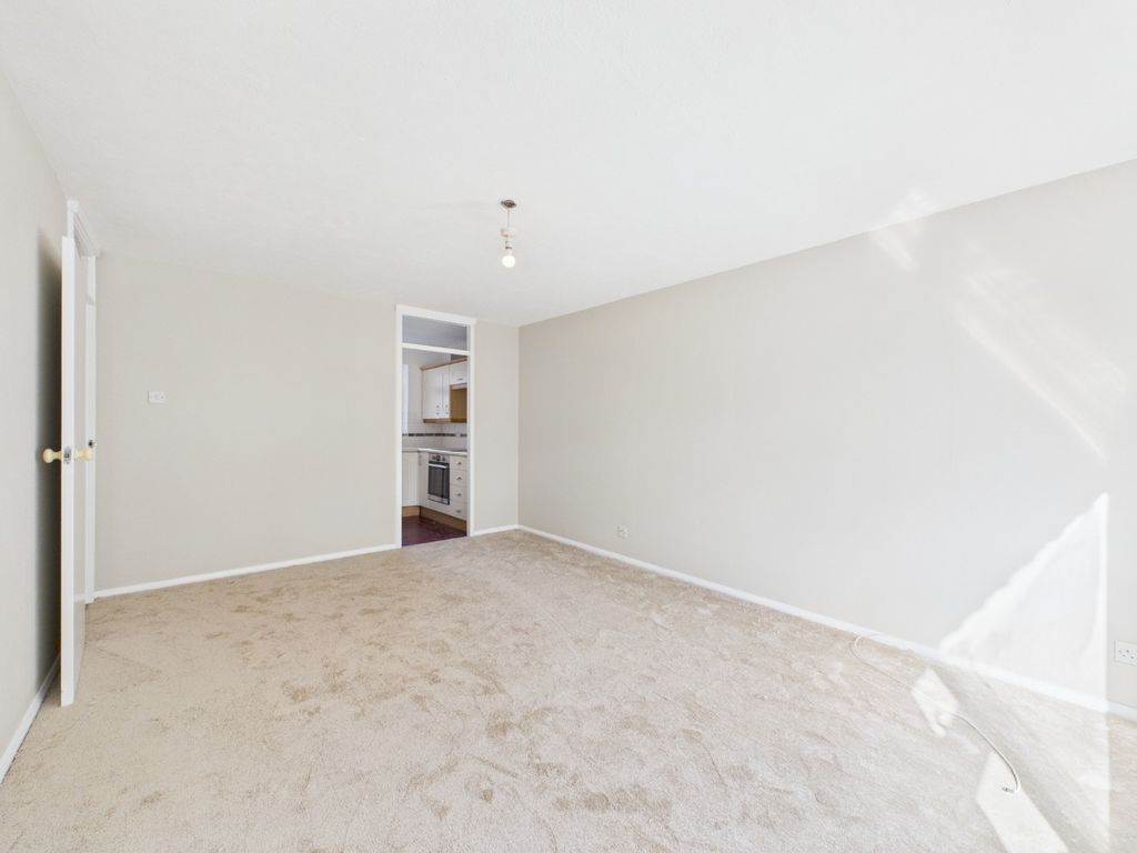 Property photo 1 of 9 4909581