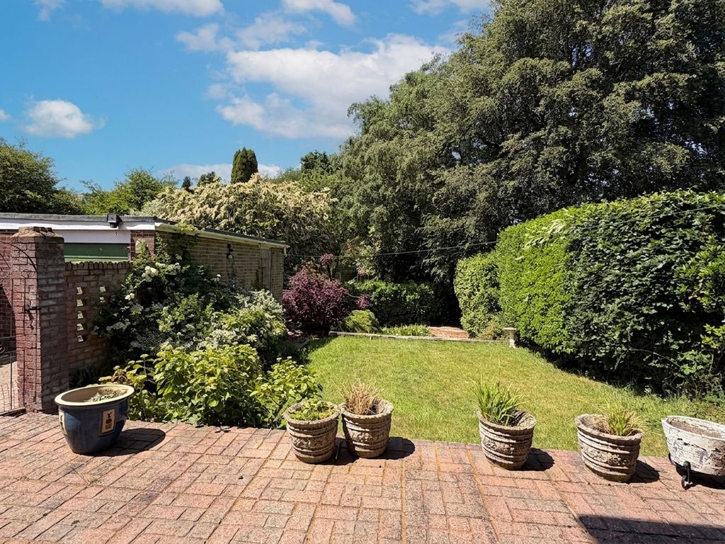 Property photo 2 of 13