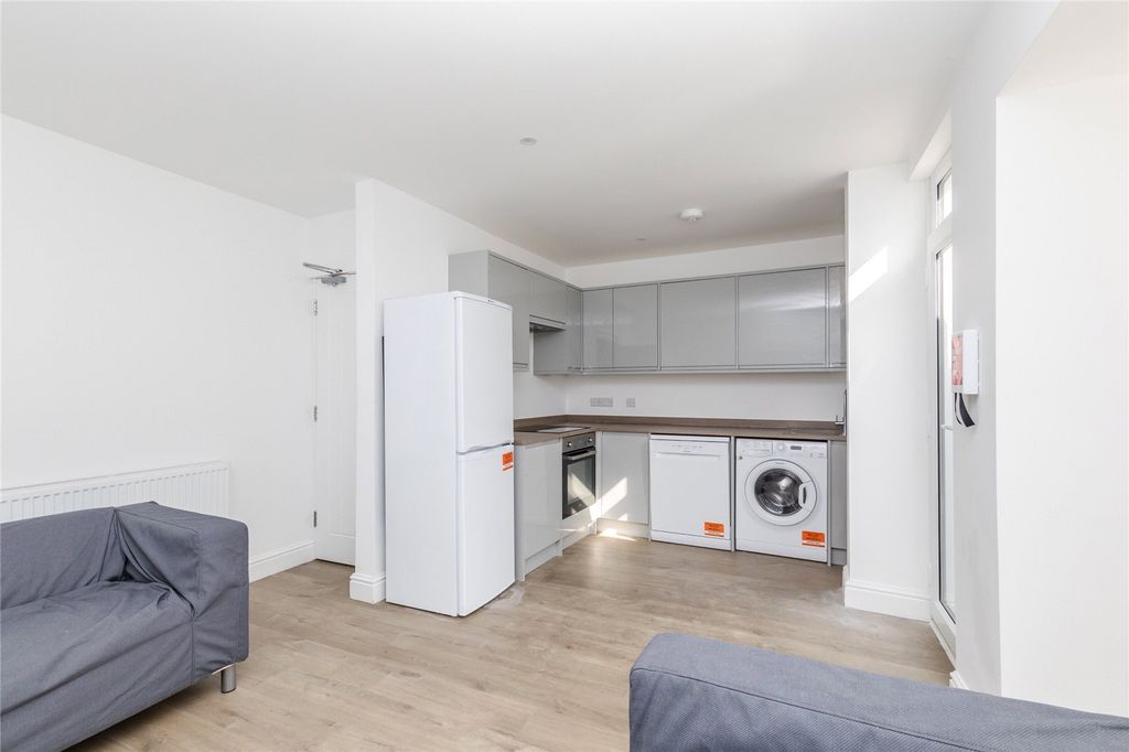 Property photo 3 of 14 Picture No. 07