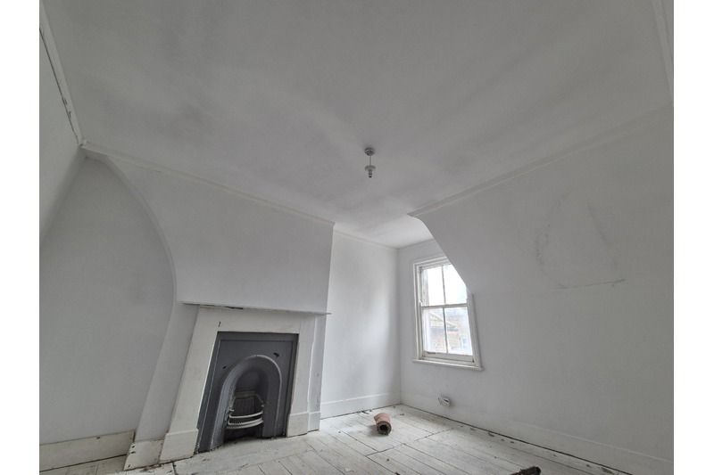 Property photo 2 of 3