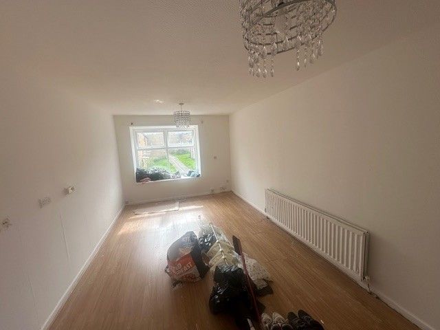 Property photo 2 of 3