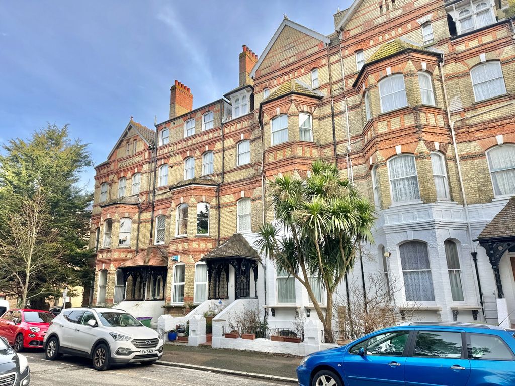 Property photo 1 of 2 Westbourne Gardens
