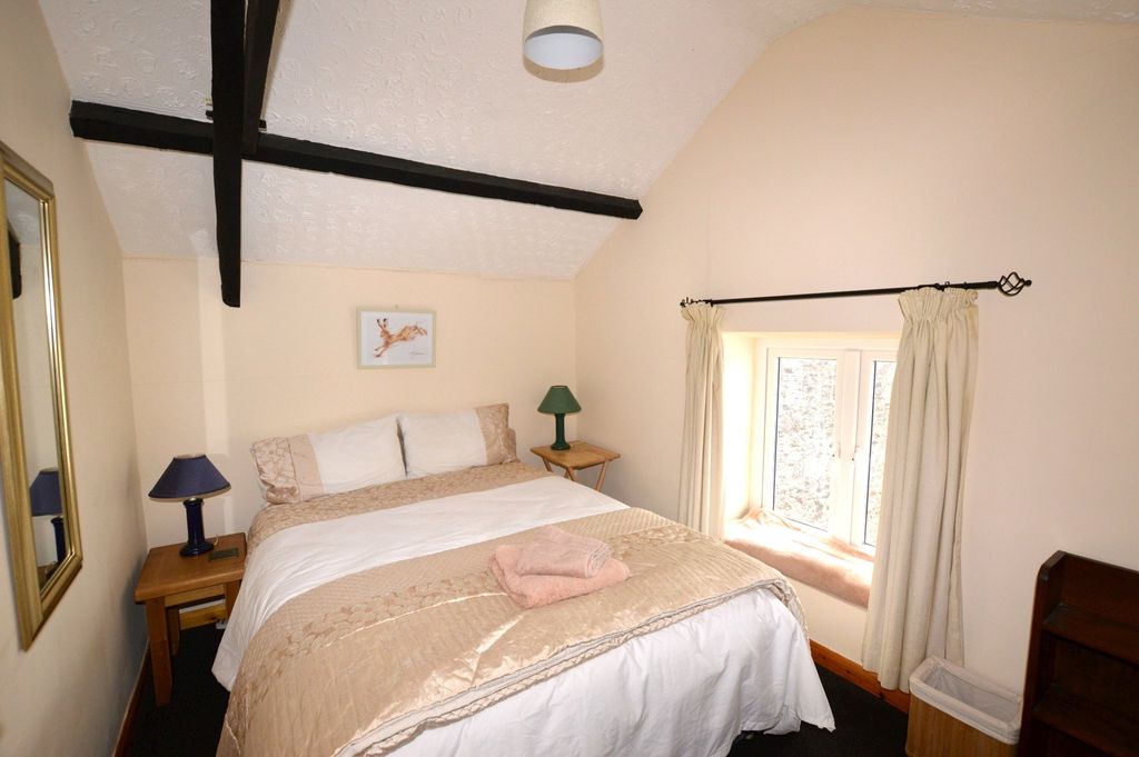 Property photo 3 of 13 3 - Picture No. 03
