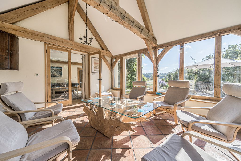 Property photo 3 of 39 Garden Room