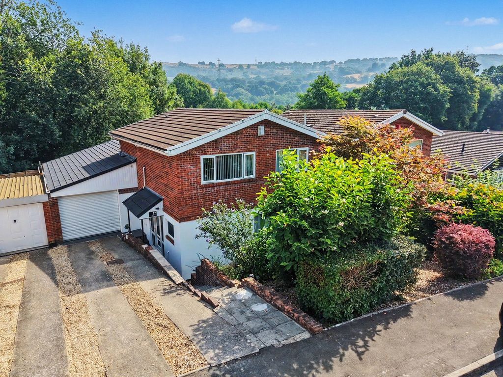 Property photo 1 of 28