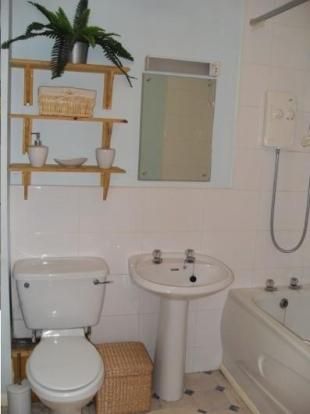 Property photo 3 of 12 Bathroom