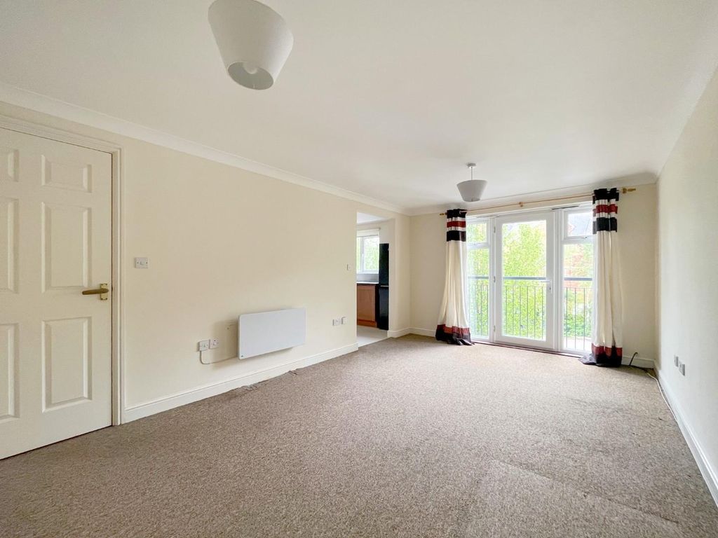 Property photo 3 of 8 5.Jpg