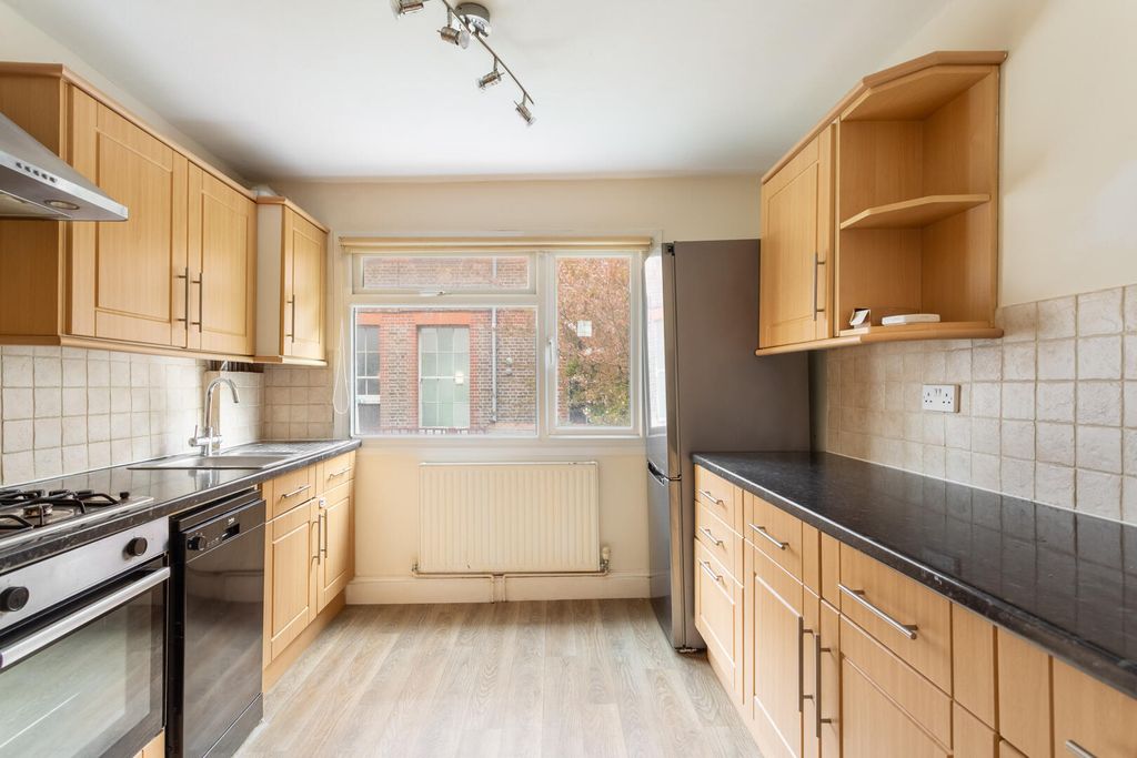 Property photo 3 of 12 Kitchen