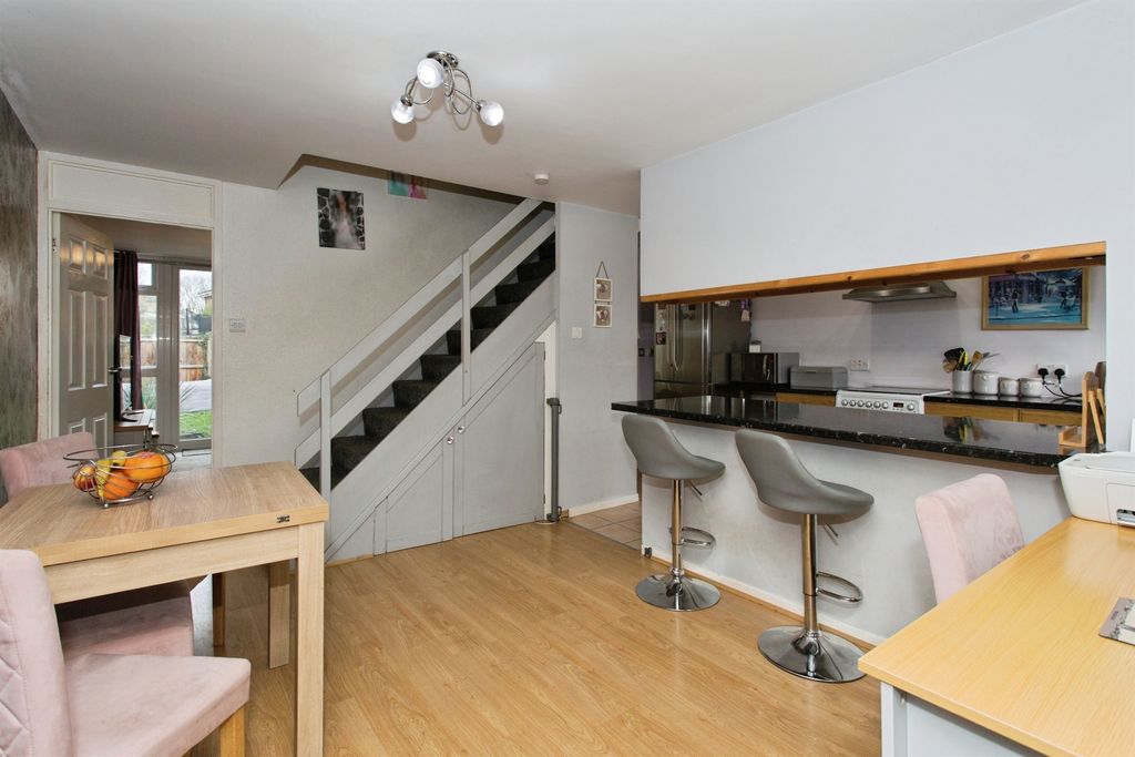 Property photo 2 of 12