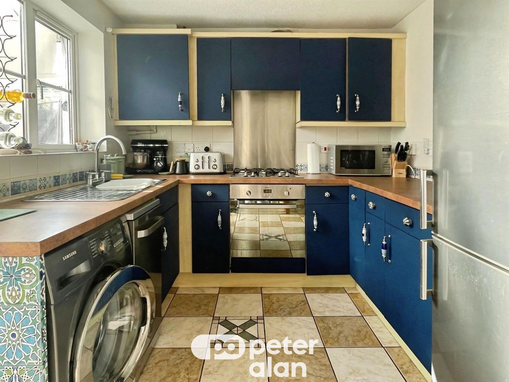 Property photo 2 of 20