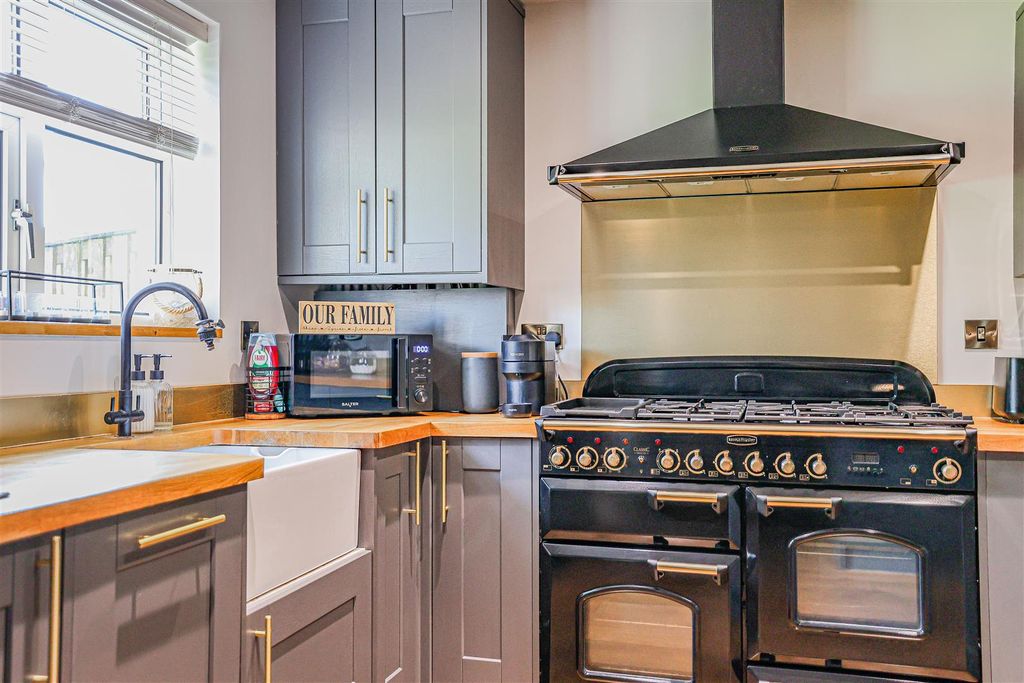 Property photo 3 of 22 980A5881.Jpg