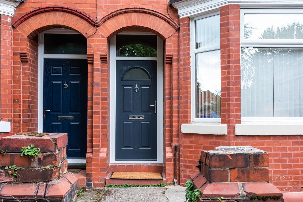 Property photo 1 of 38 22 Rusholme Grove-2.Jpg