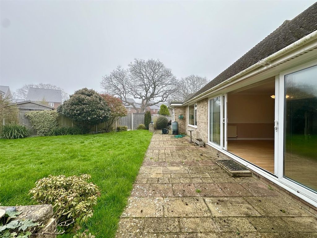 Property photo 3 of 19