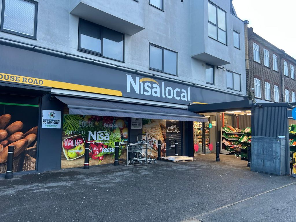 Property photo 2 of 5 Gallery