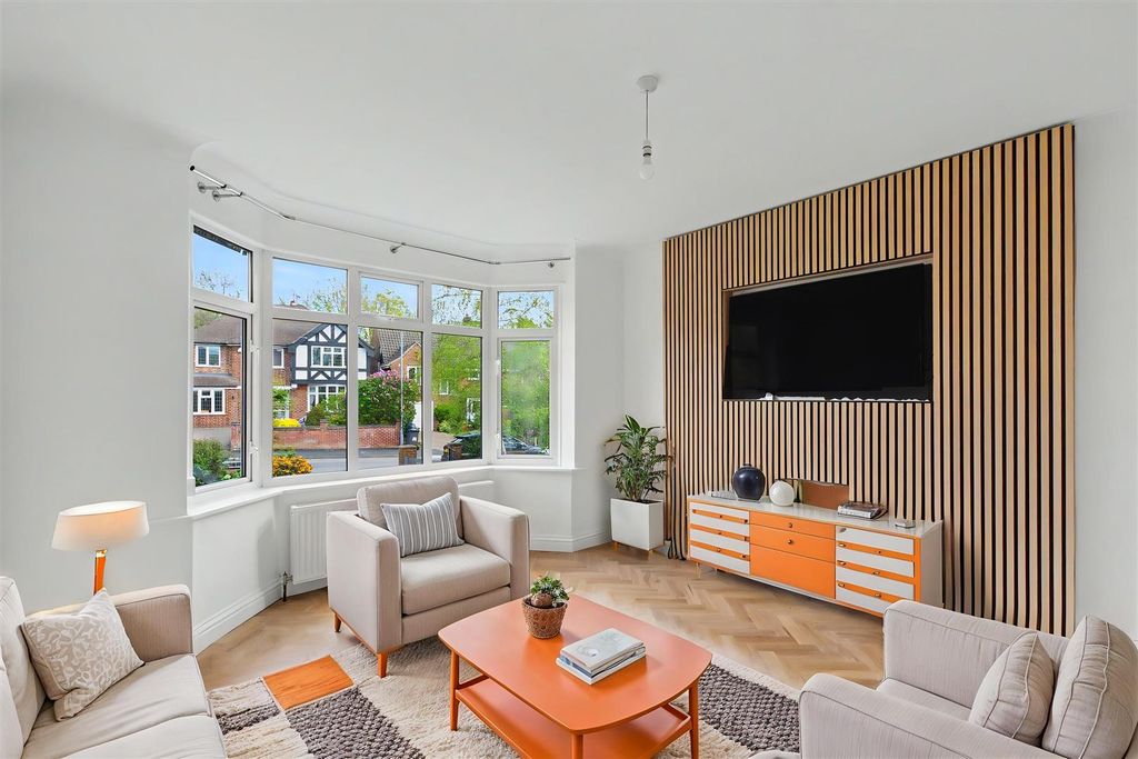 Property photo 2 of 27 Lounge - Living Room - Standard - 4.Jpeg