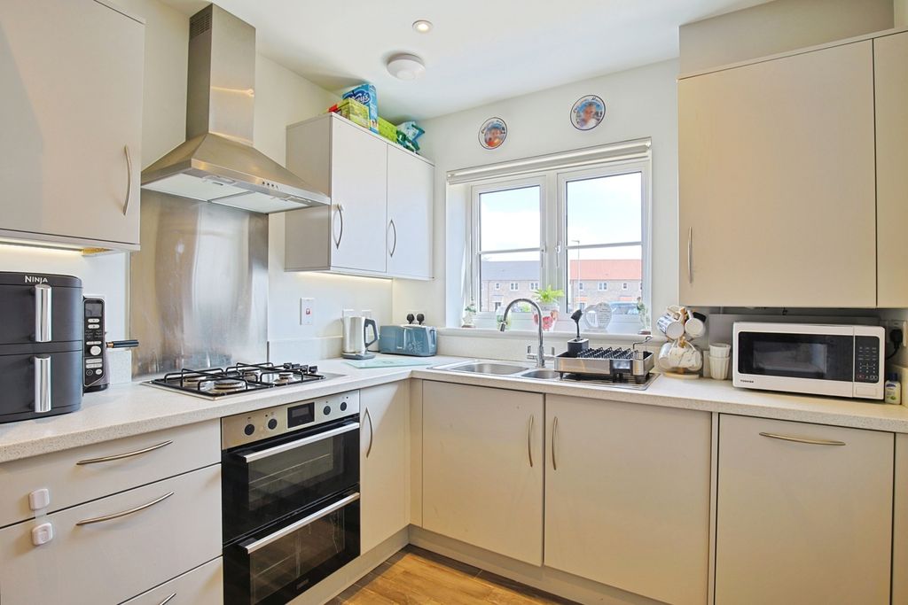 Property photo 2 of 16 Pbox-Img.Jpg