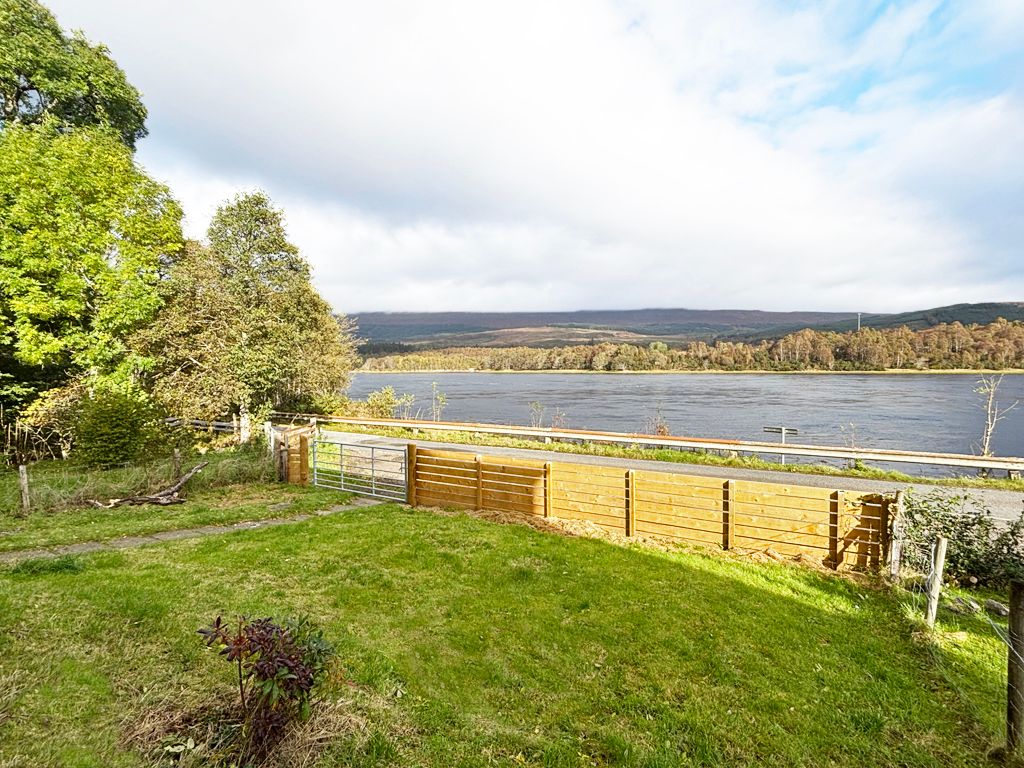 Property photo 2 of 33