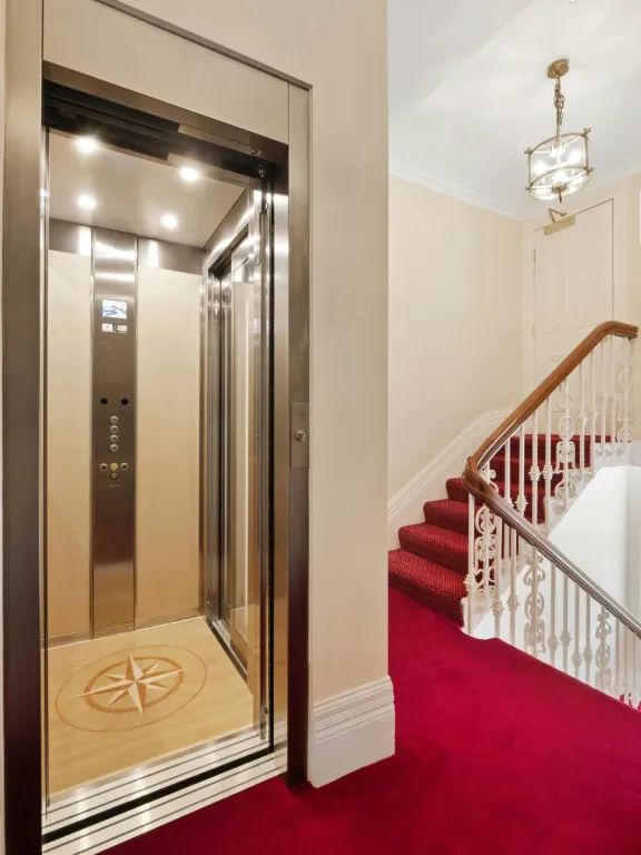 Property photo 3 of 6