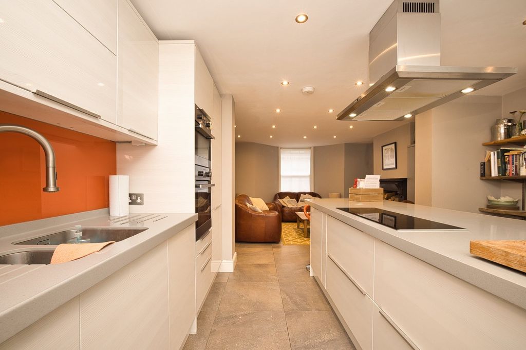 Property photo 3 of 24 Picture 3