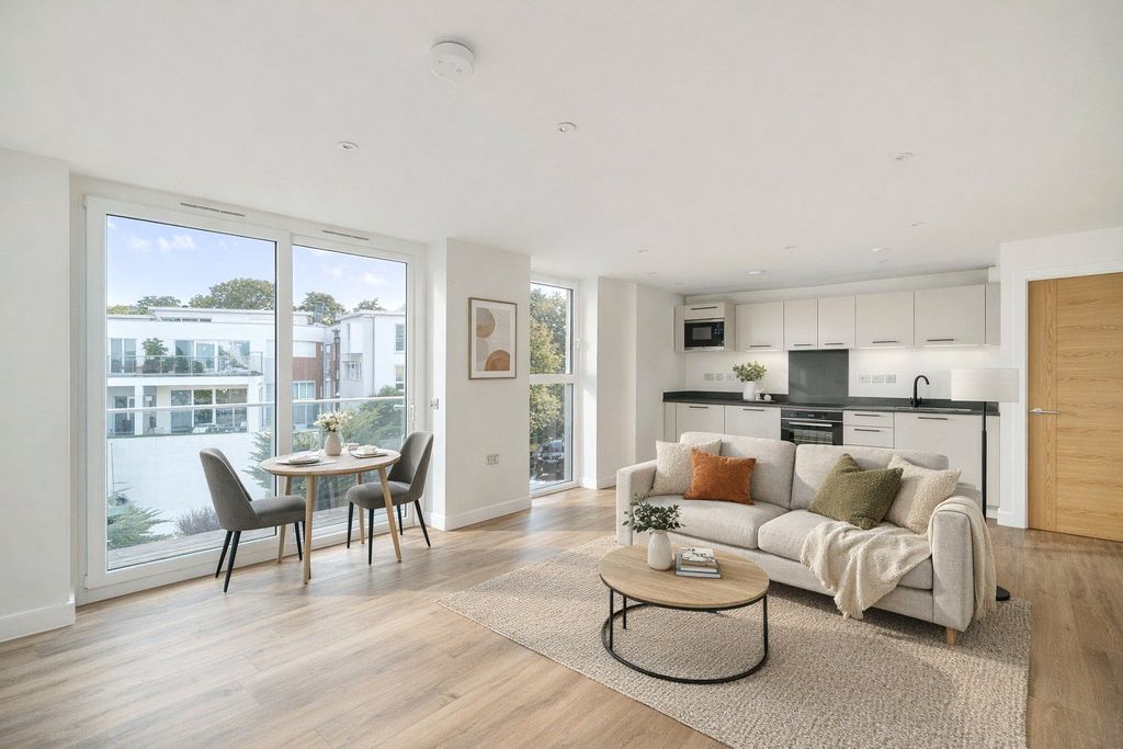 Property photo 1 of 7 Picture No. 13