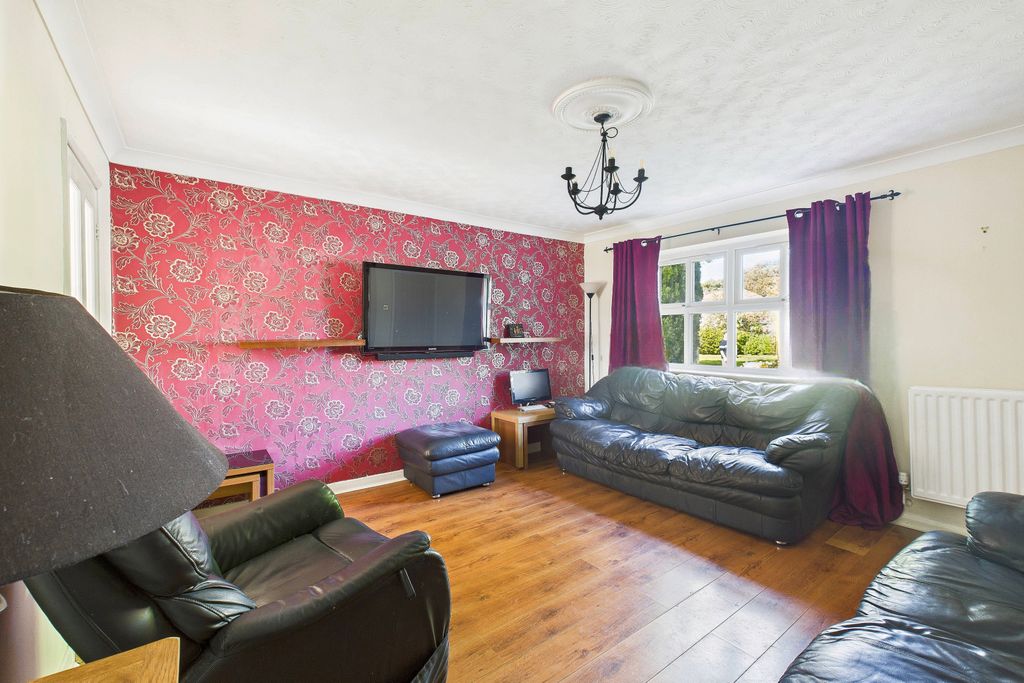 Property photo 3 of 16 Living Room