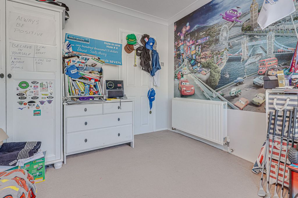 Property photo 3 of 31