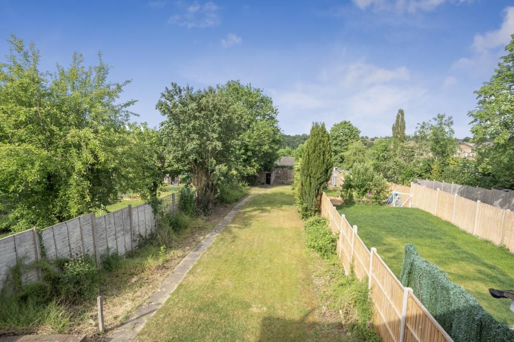 Property photo 2 of 19 Garden