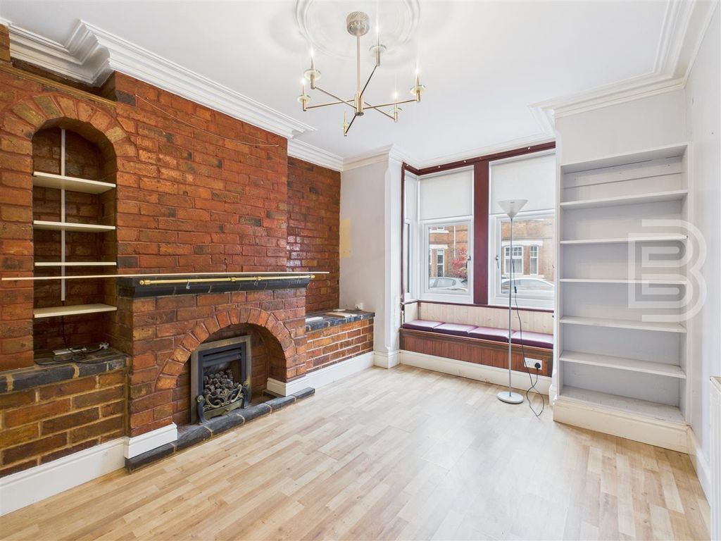 Property photo 2 of 18 Cam05587G0-Pr0077-Still008.Jpg