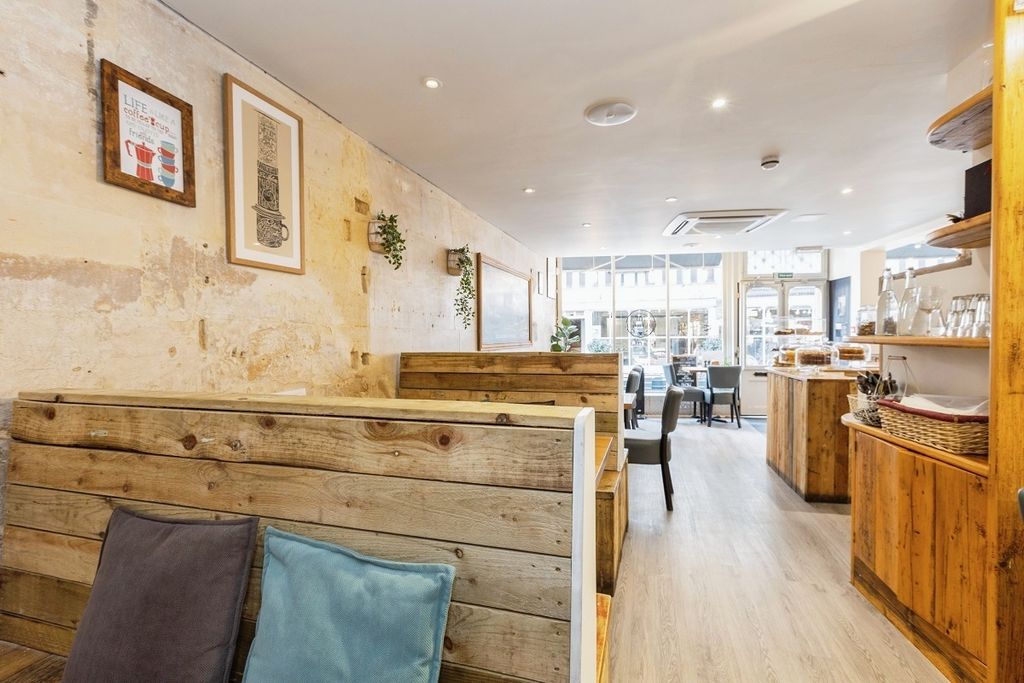 Property photo 2 of 7