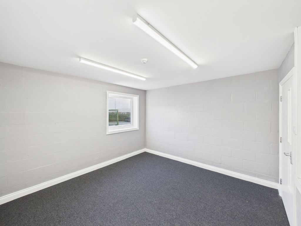 Property photo 2 of 9 Photo 2