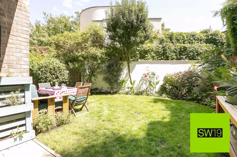 Property photo 1 of 20 Photo 12