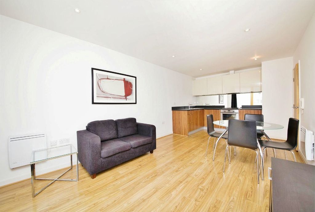 Property photo 1 of 5