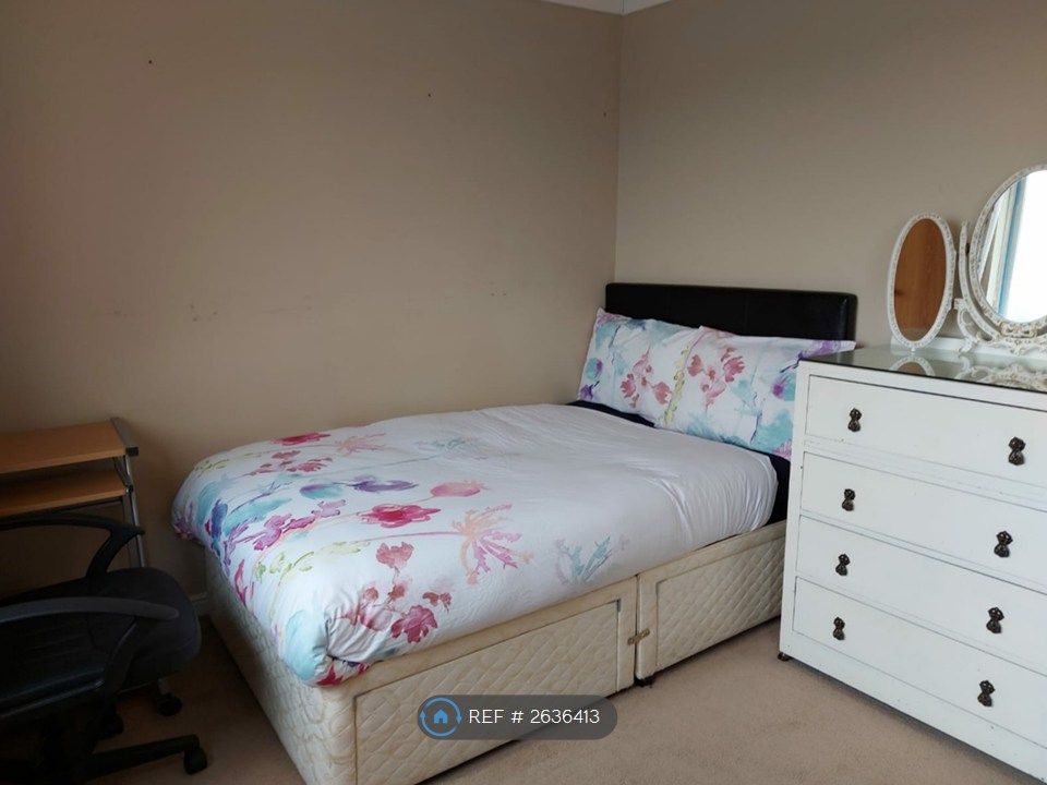 Property photo 1 of 12 Double Clean Room