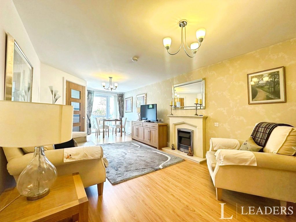 Property photo 2 of 12 Picture No. 01
