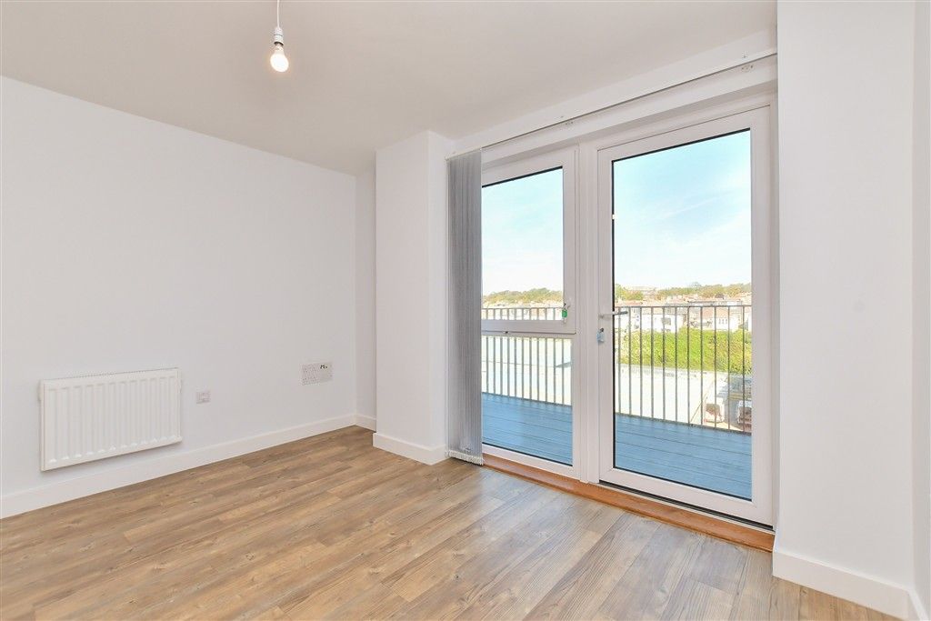 Property photo 3 of 9 Lounge/ Kitchen/ Diner