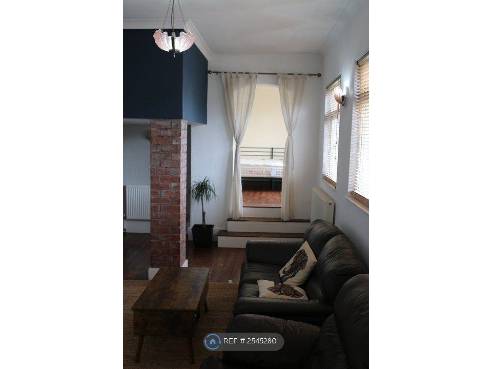 Property photo 1 of 16 Lounge Through To Bedroom