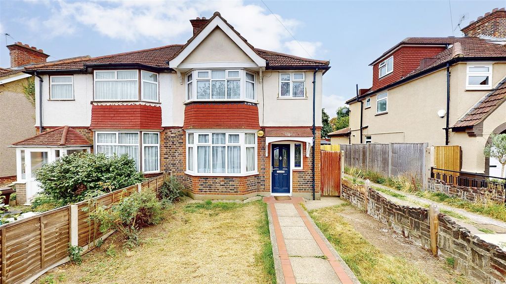 Property photo 1 of 18 P5.Jpg