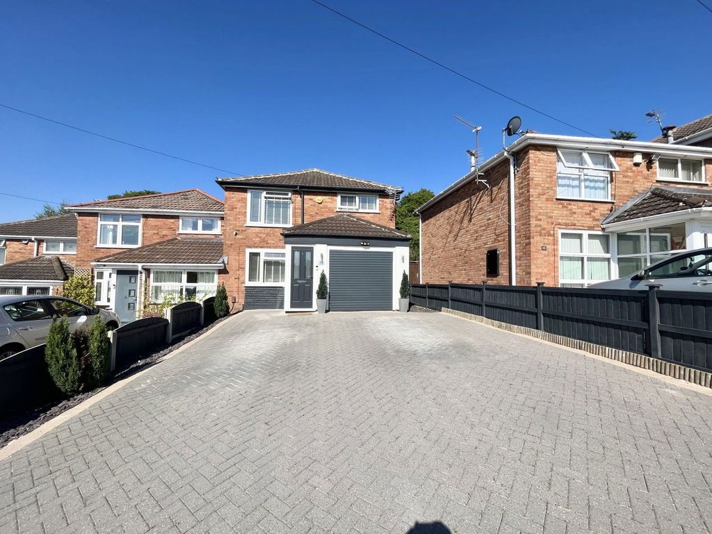 Property photo 1 of 32