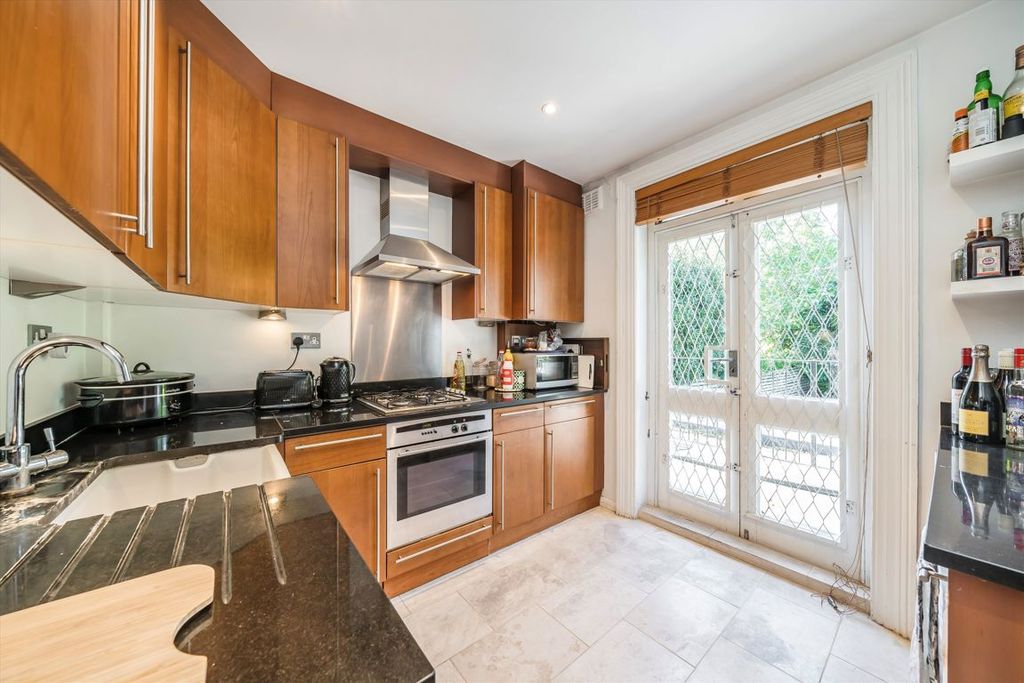 Property photo 3 of 5