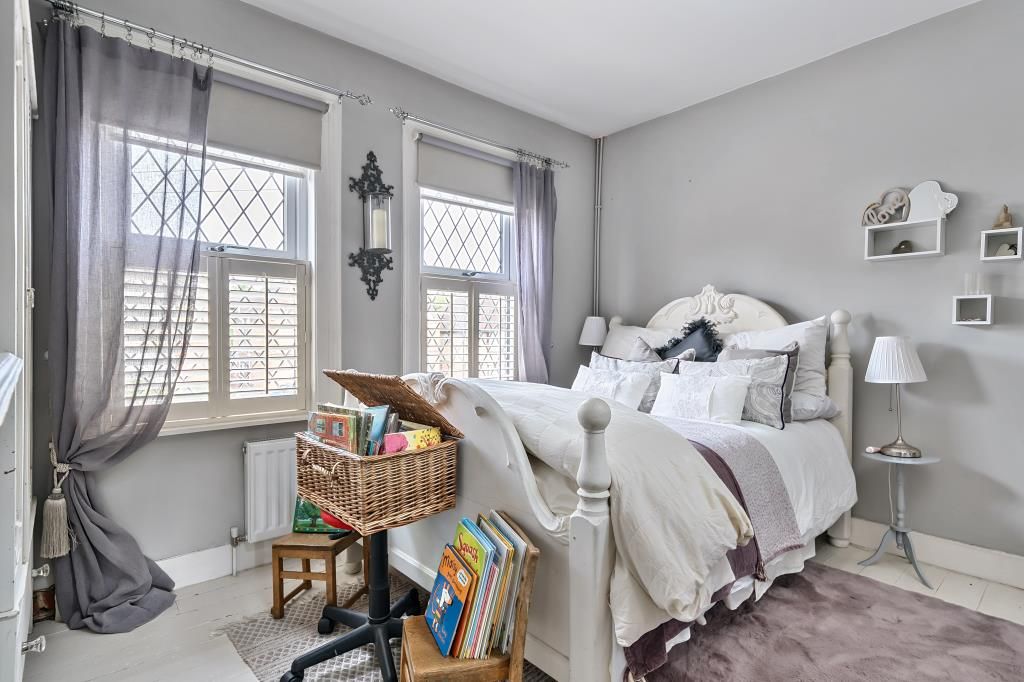 Property photo 2 of 21 Bedroom