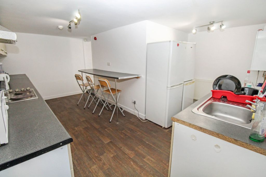 Property photo 3 of 11 Picture No. 04