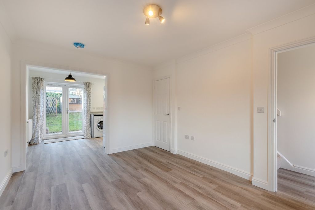 Property photo 2 of 14 Picture No. 02